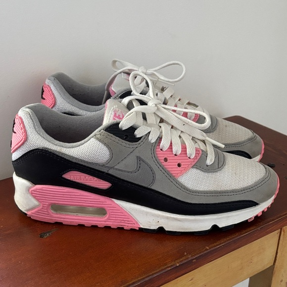 NIKE AIR MAX 90 ‘Rose Pink’  Sneakers 7.5 - Picture 9 of 14
